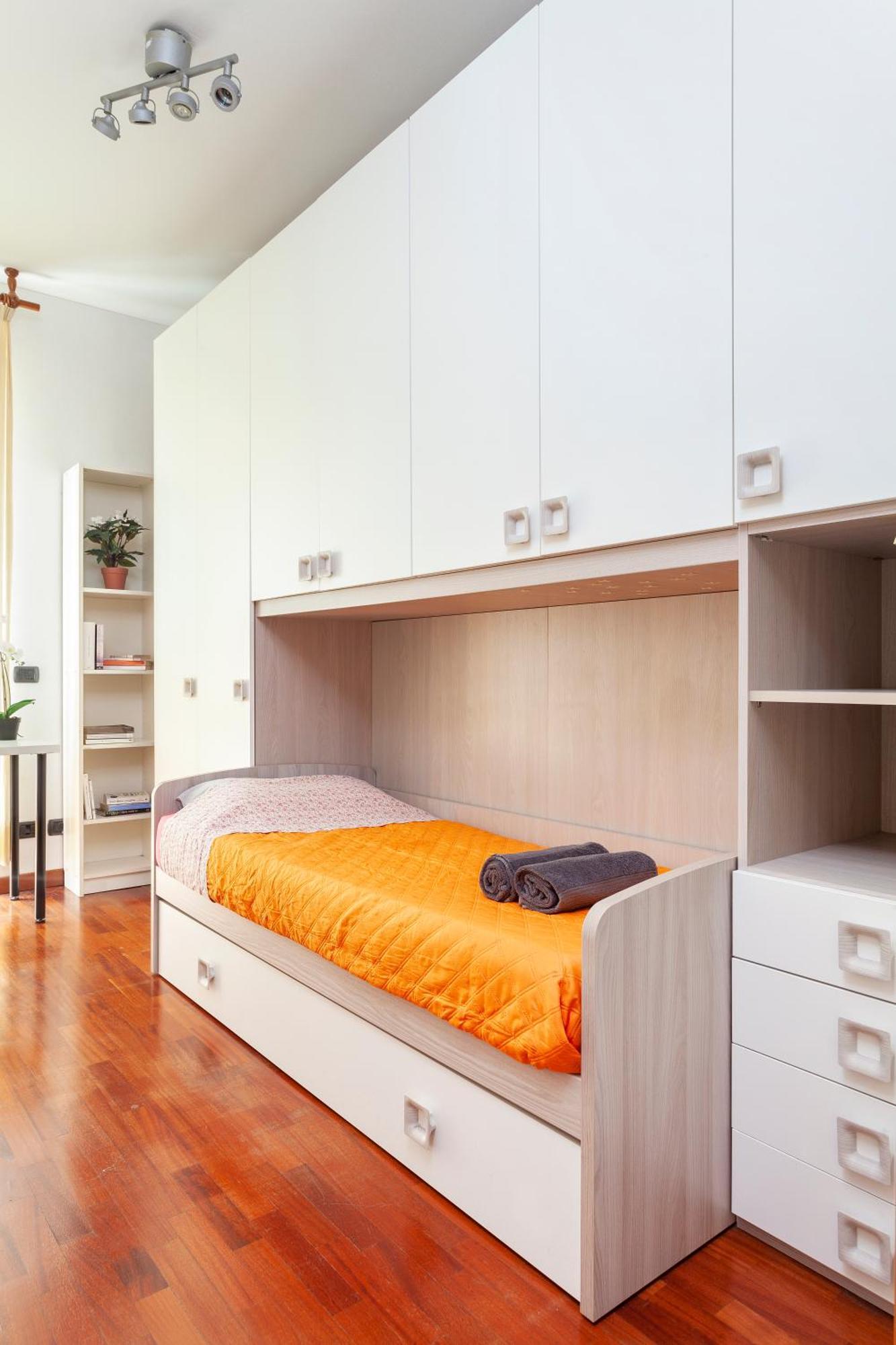 Apartment Stazione - Ariel - Luminoso Con Terrazzo Fino A 6 Posti Letto Milan