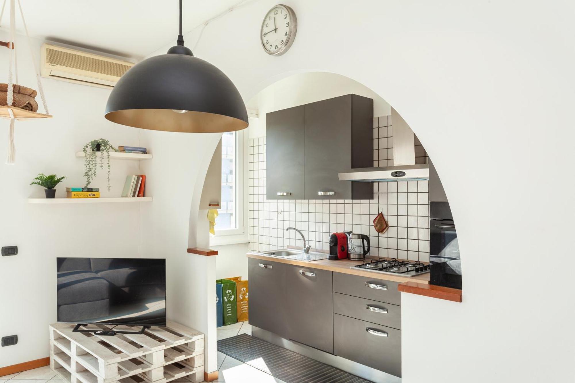 Apartment Stazione - Ariel - Luminoso Con Terrazzo Fino A 6 Posti Letto Milan